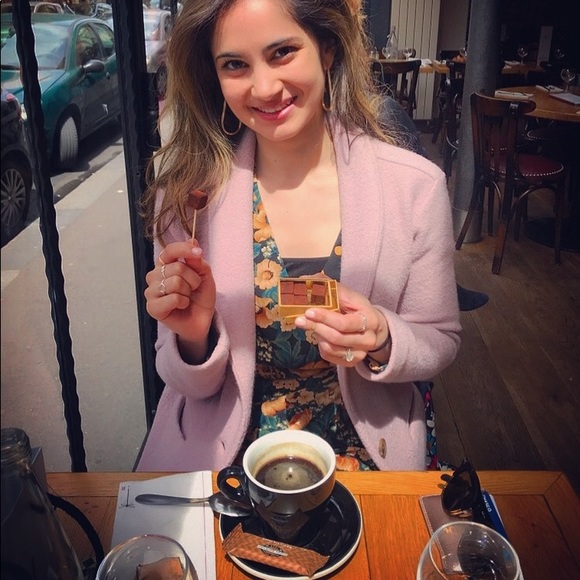 Meet your Posher, Jasmine - Picture 2 of 8